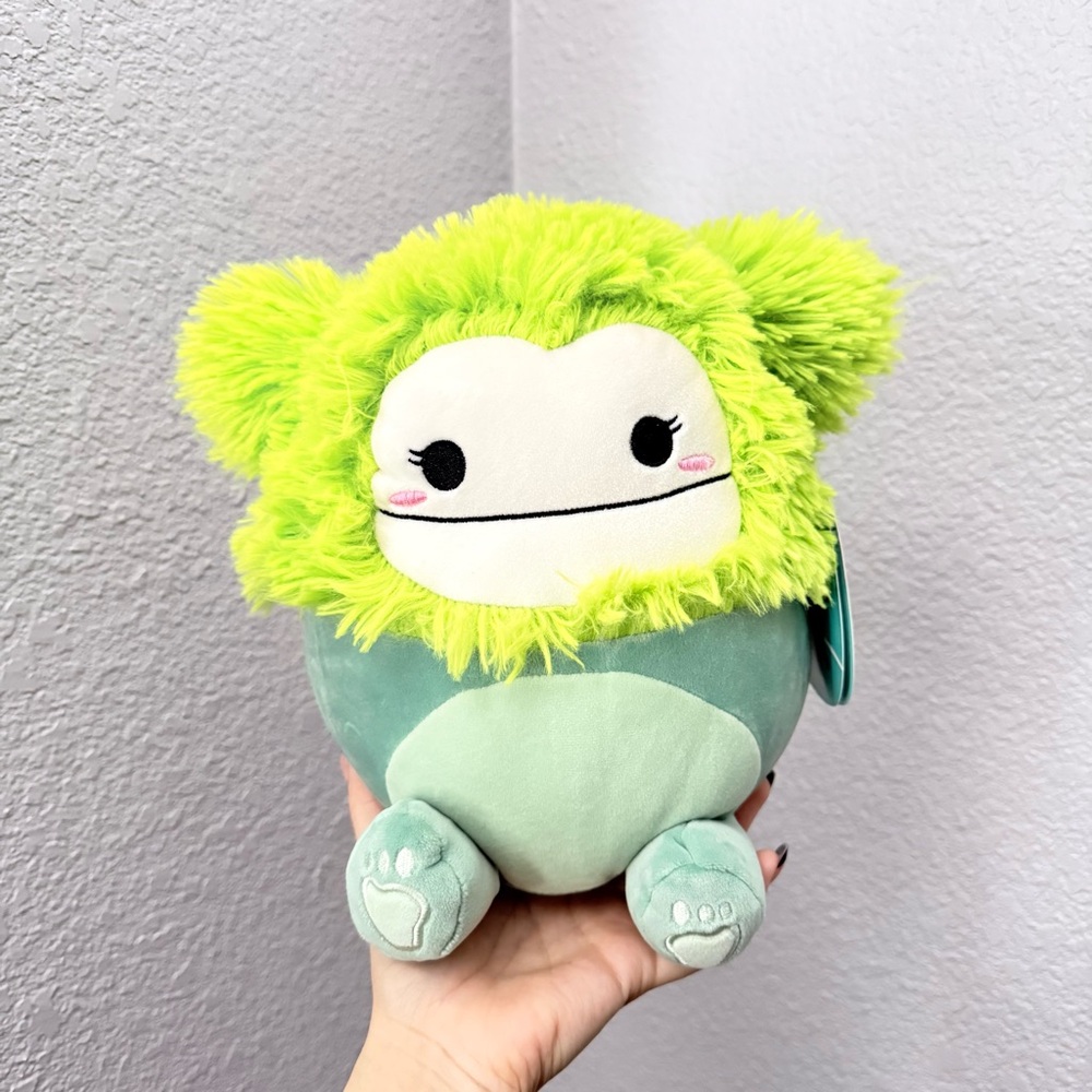 8” Bren The Bigfoot Squishmallows NWT